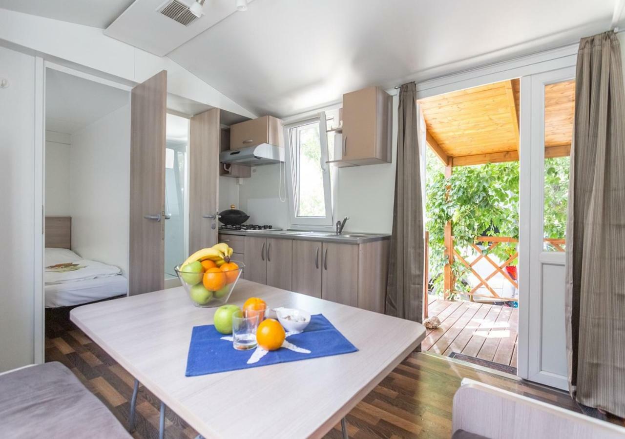 Krk Mobile Homes Klimno Eksteriør bilde
