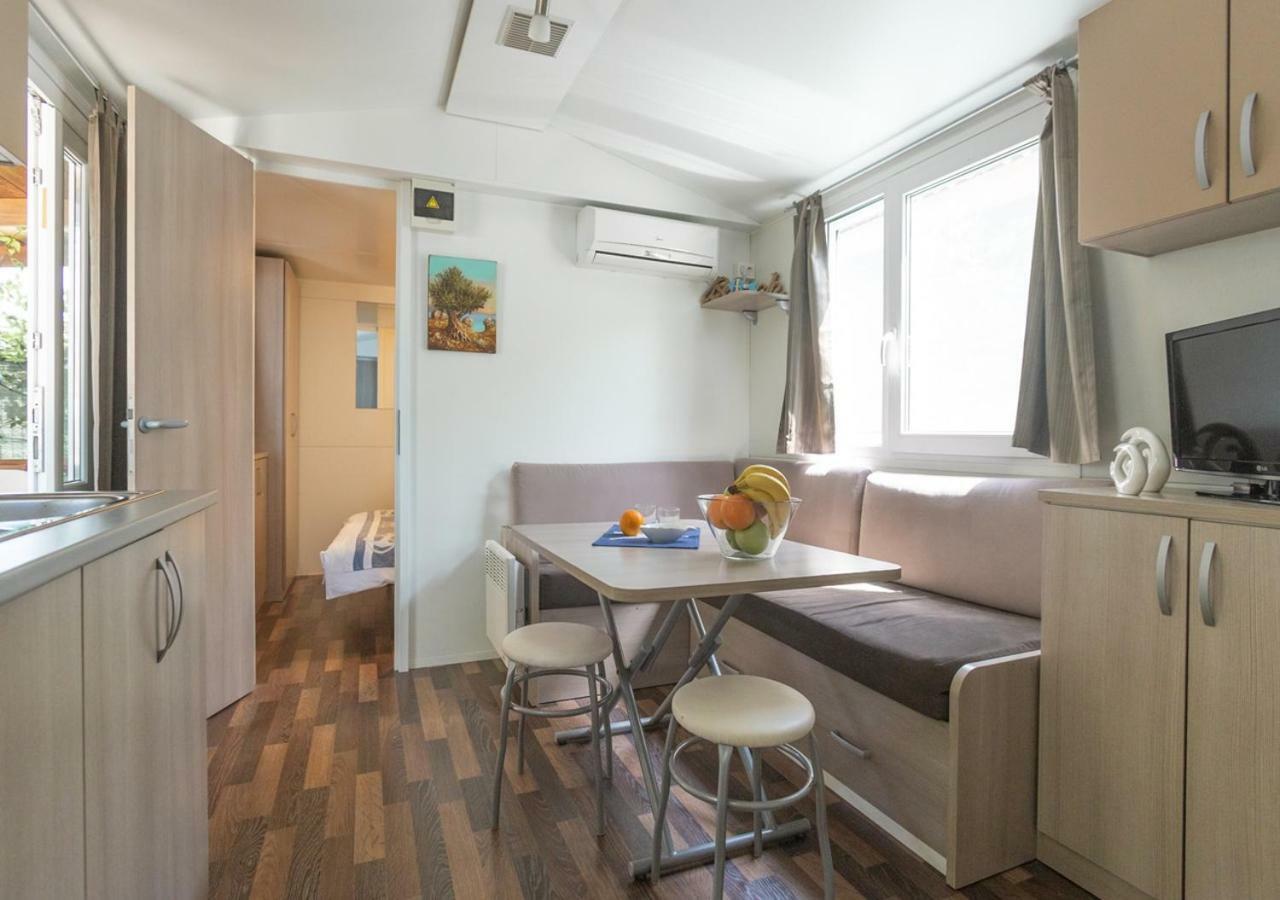 Krk Mobile Homes Klimno Eksteriør bilde